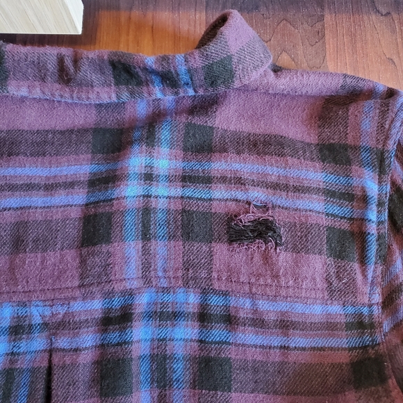 AE Pullover Flannel - Picture 3 of 6